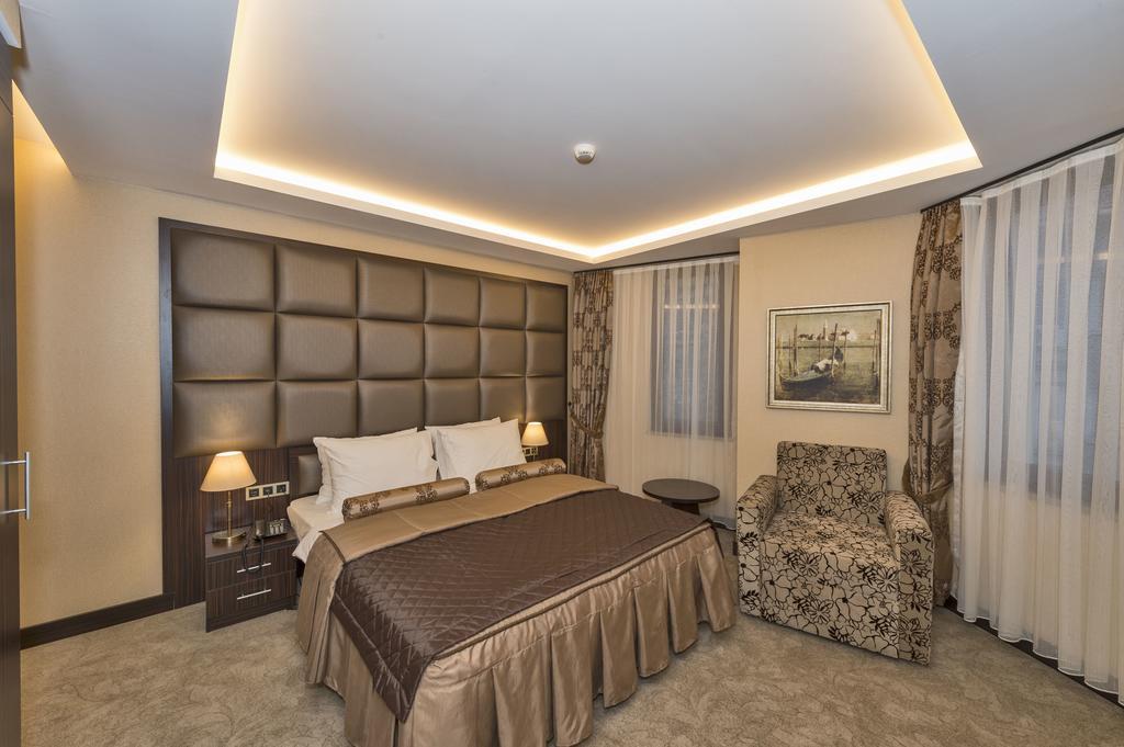Romeo Hotel