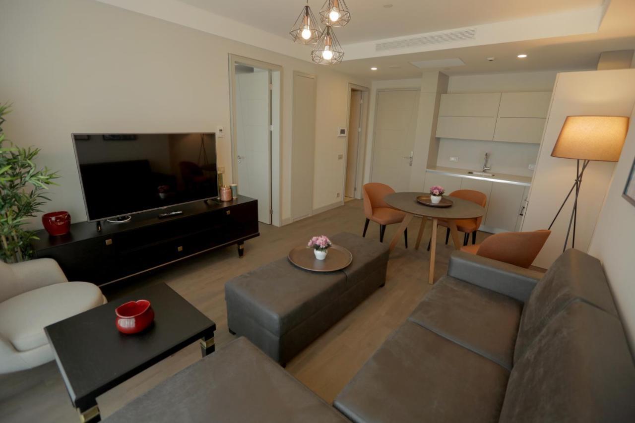 Retro 9 Homes & Suites Apartment