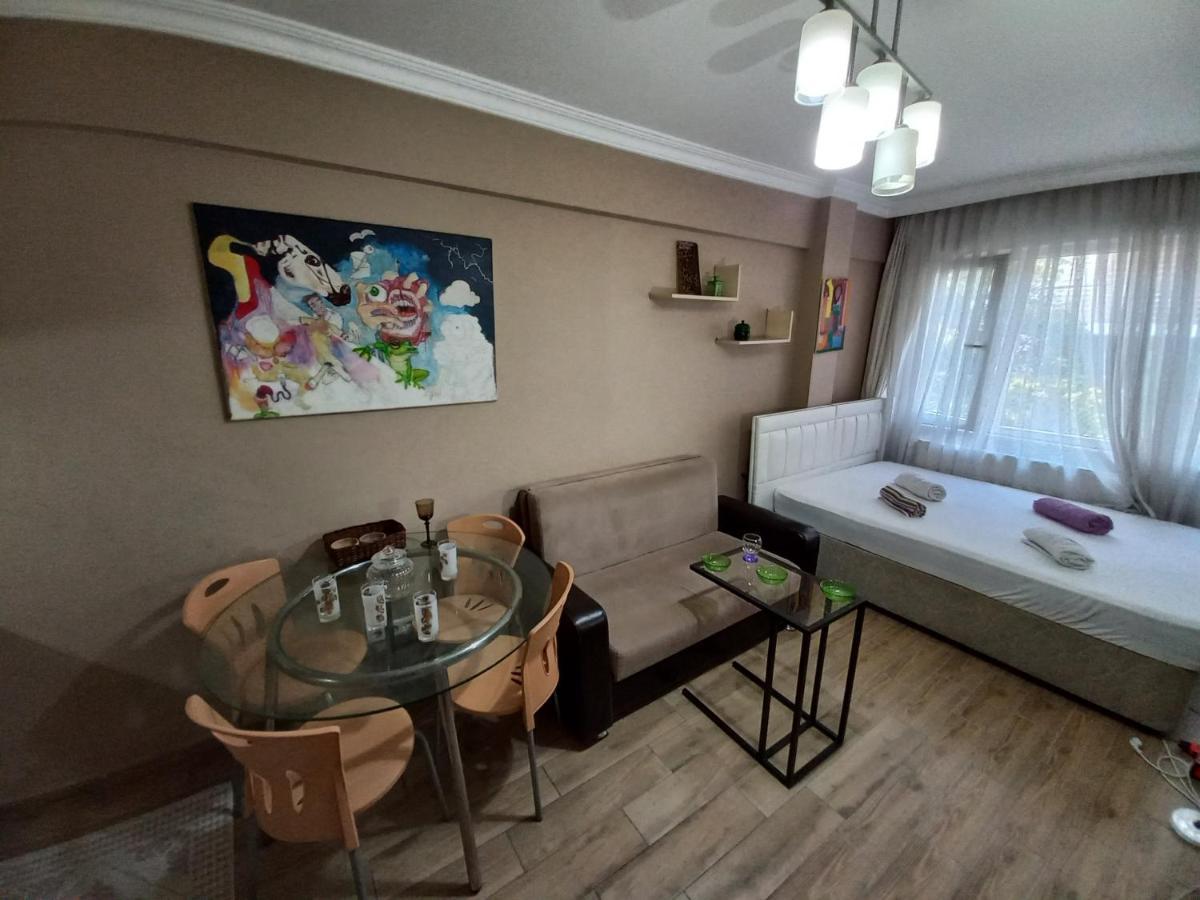 Silent Corner 5 *