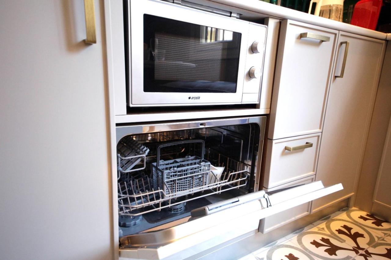 Superior Refurbished Flat In The Heart Of Istanbul