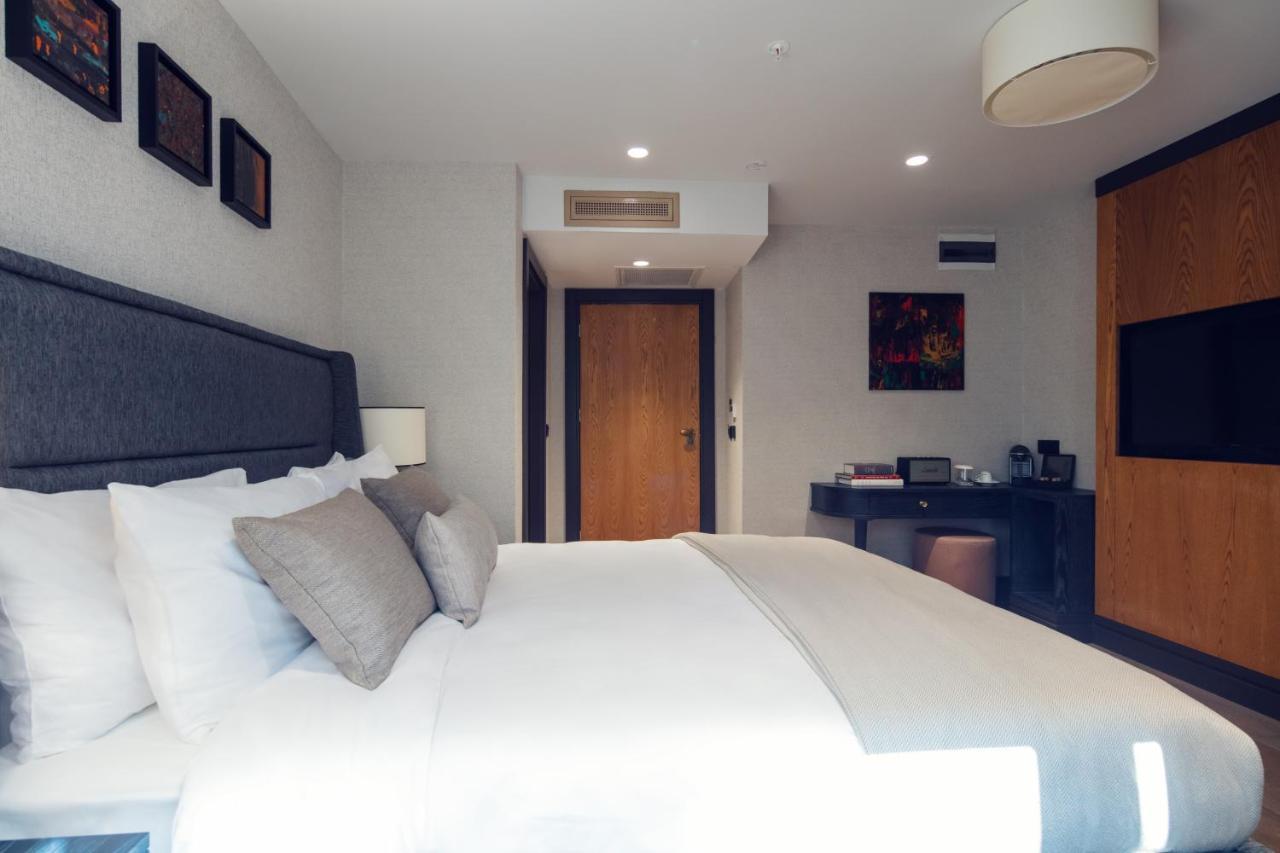 Root Karakoey 4*