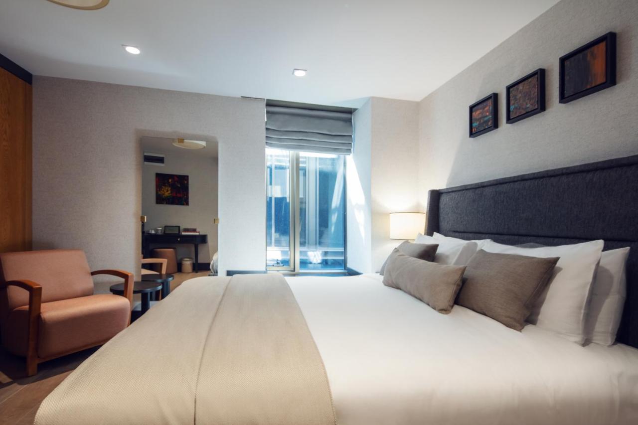 Root Karakoey Hotel 4*