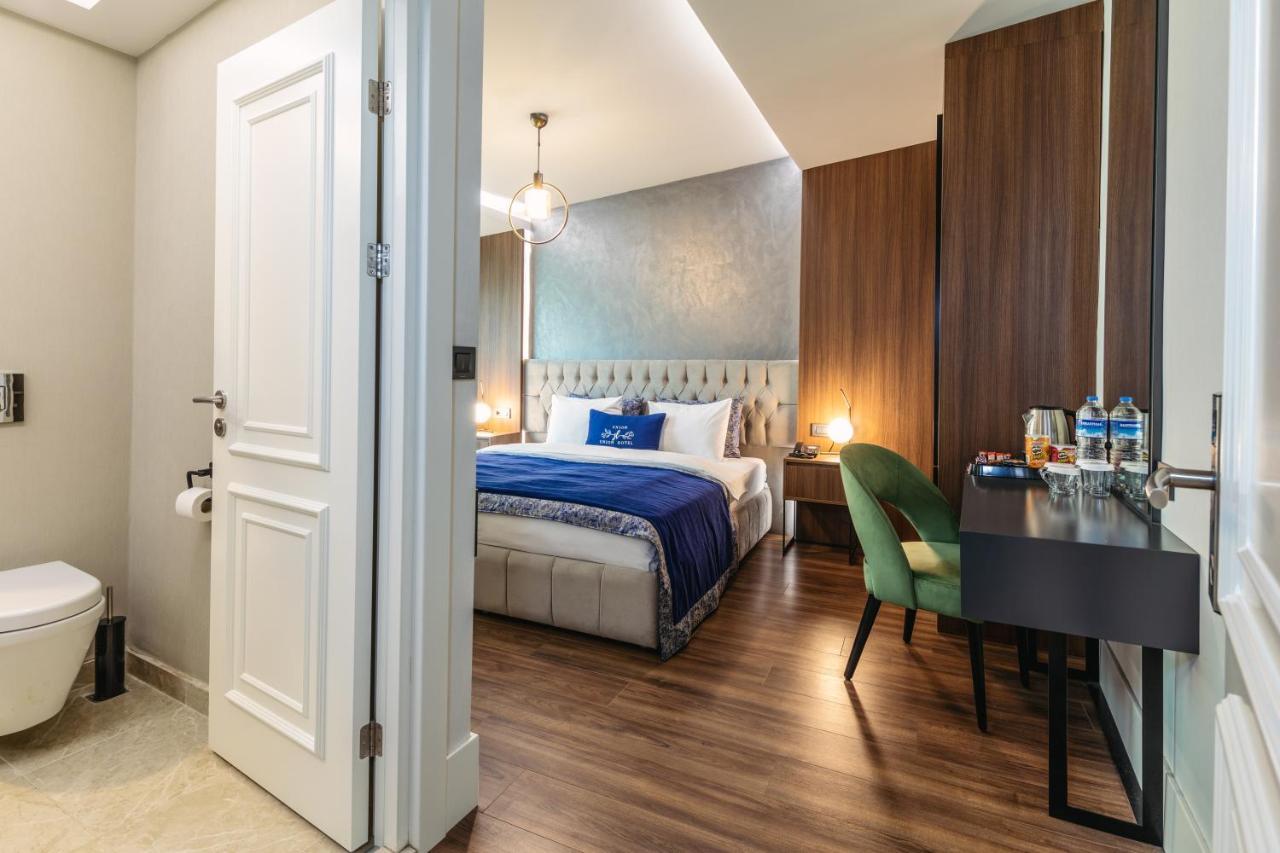 Union Port 3*