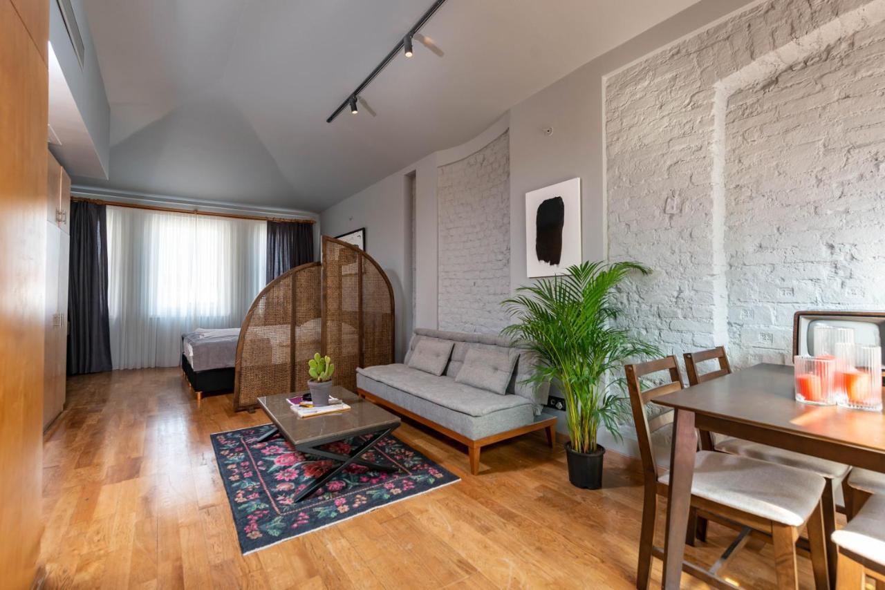 Mayer Loft *