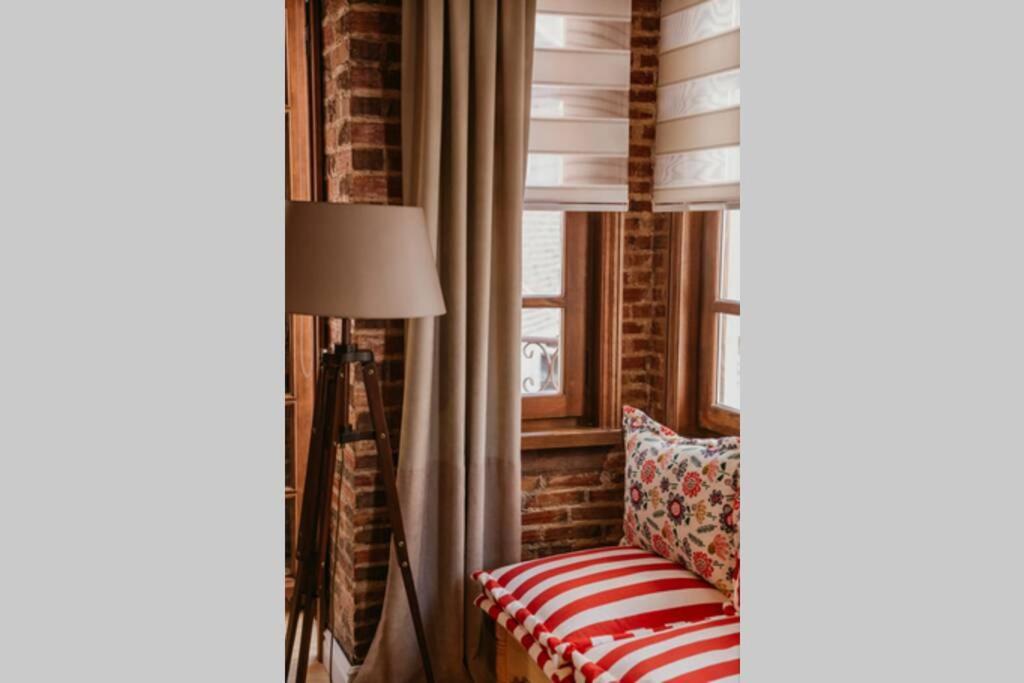 Galadoo 2nd Floor * Istanbul
