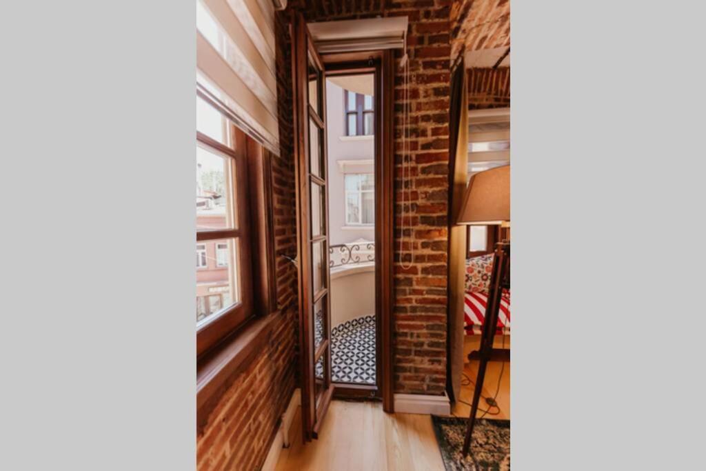 Galadoo 2nd Floor Istanbul