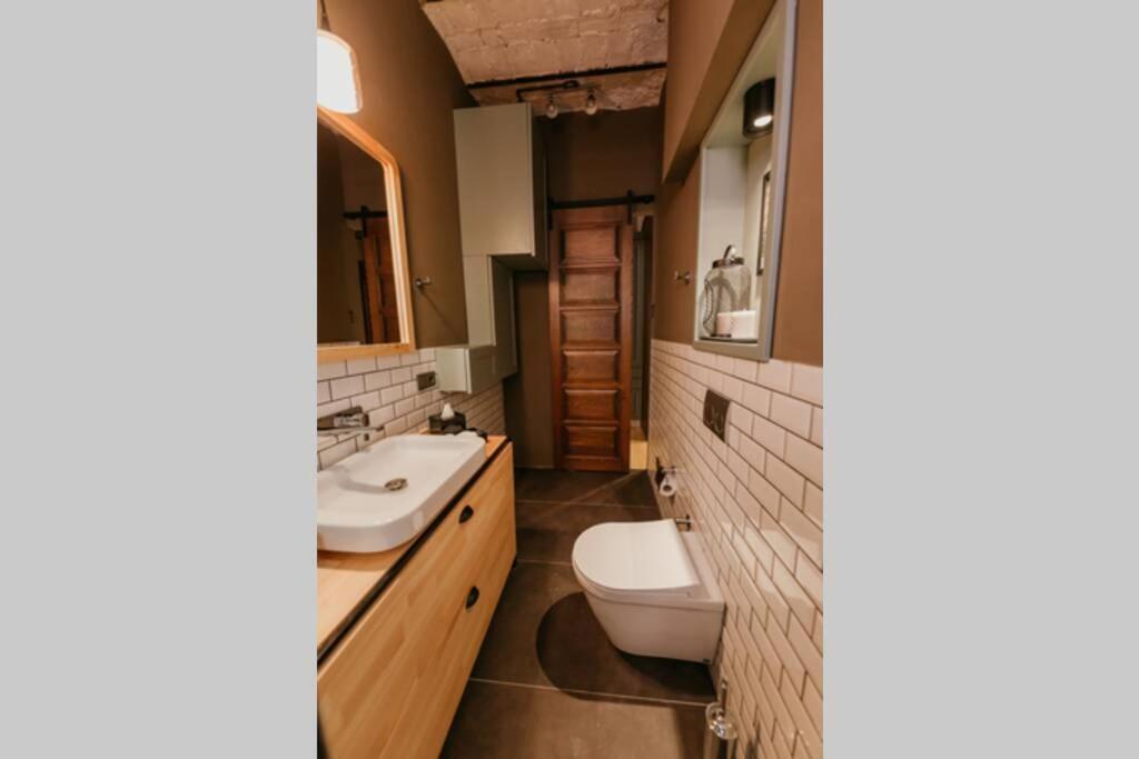 Galadoo 2nd Floor * Istanbul
