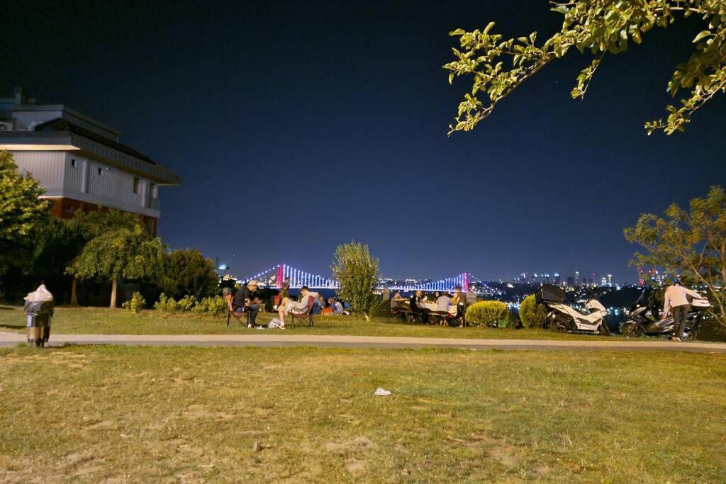 Apartamento Full Bosphorus View New 3 Bedroom Beside Camliktepe Park In Famous Uskudar On The Asian Side Of *