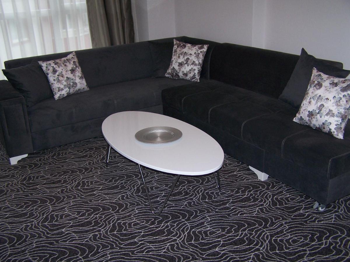 Onno House 2*