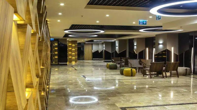 The Hotel 3*