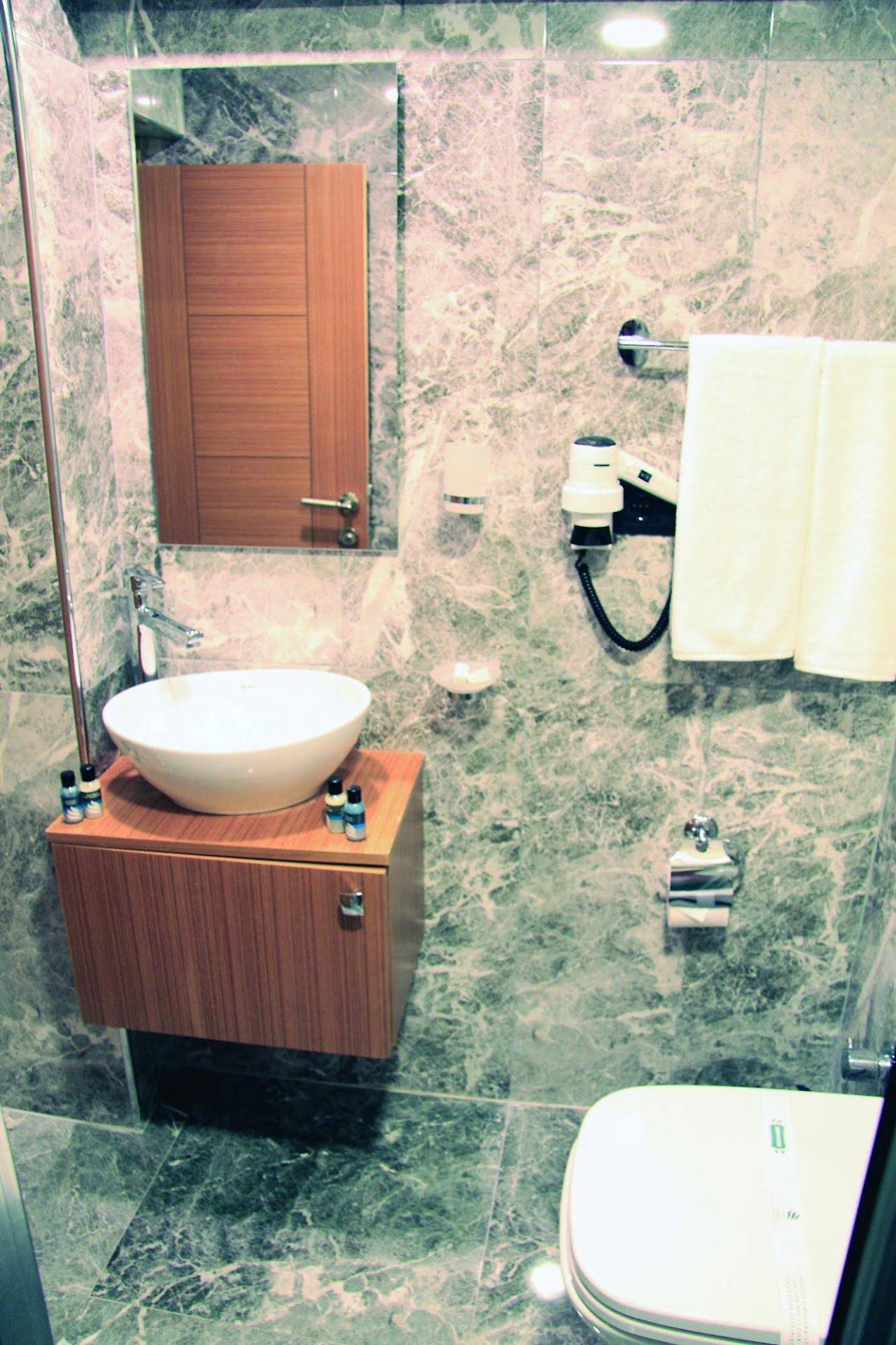 Bergama Old 3*
