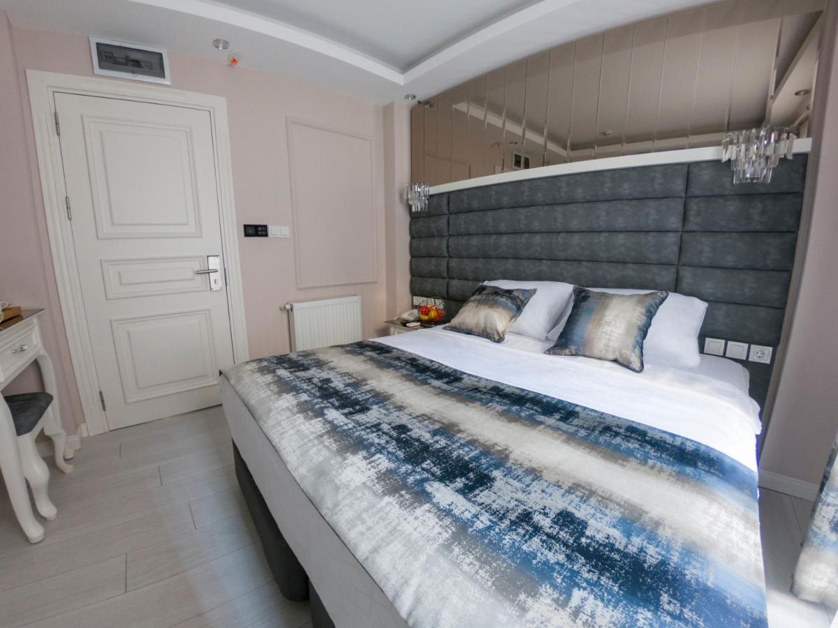 Hotel Crowned Istambul