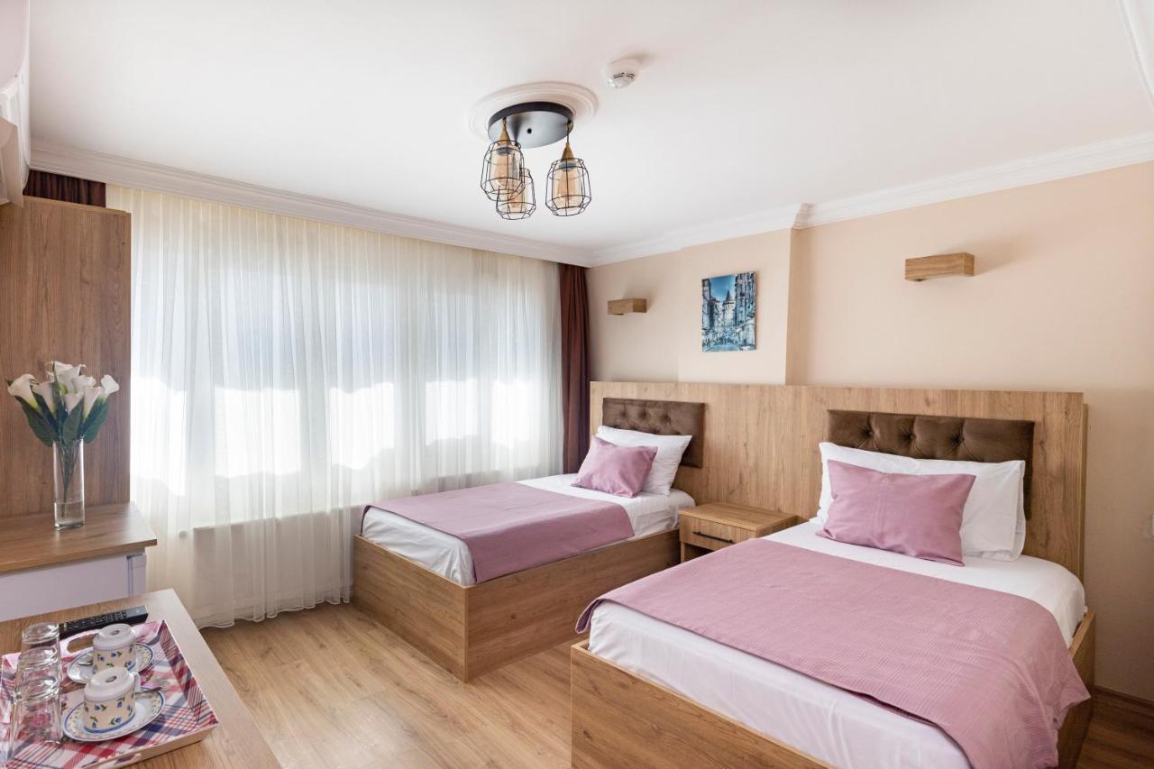 Grey House - Historical Peninsula Hotel