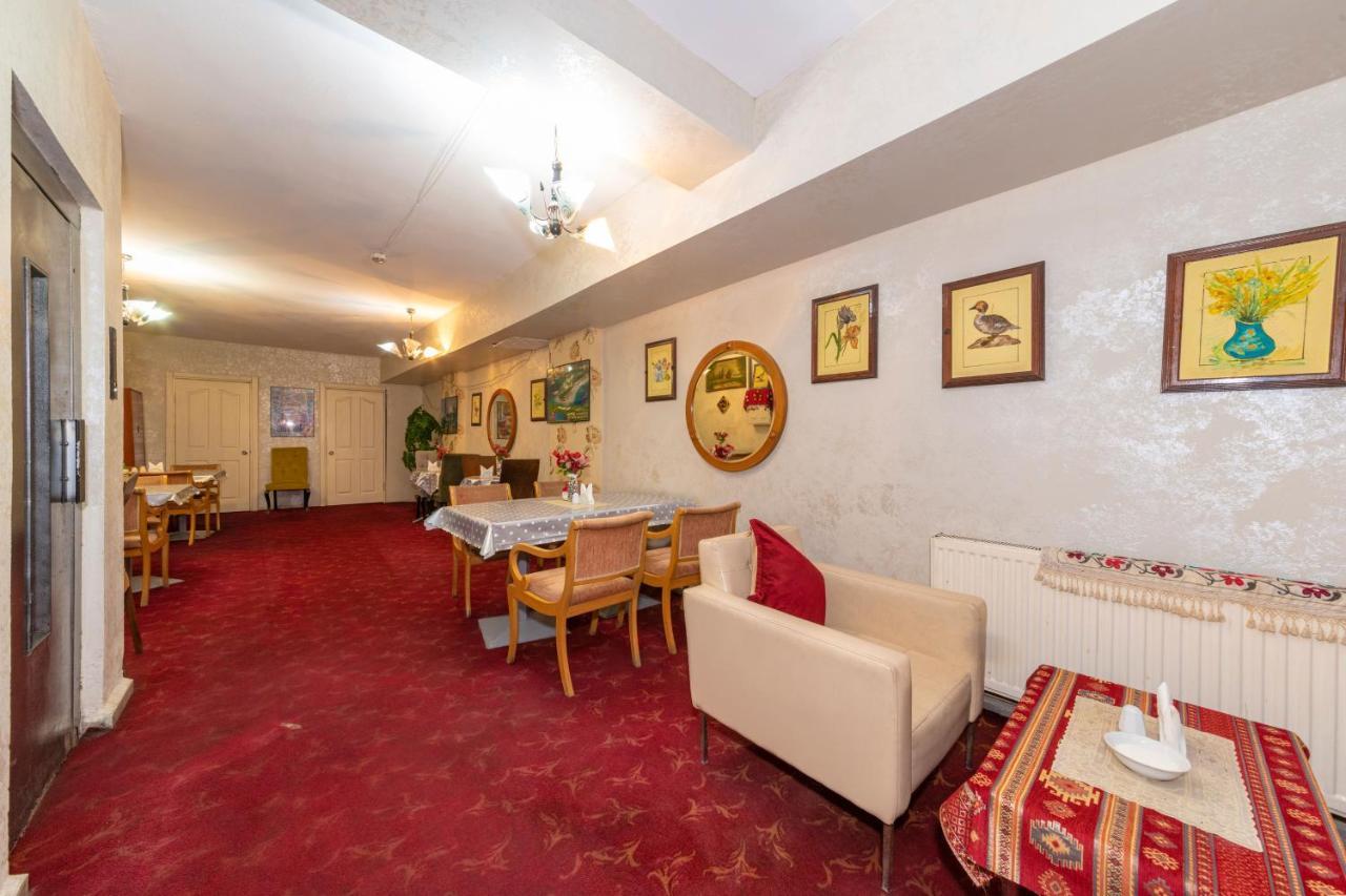 Hotel Ista Palace