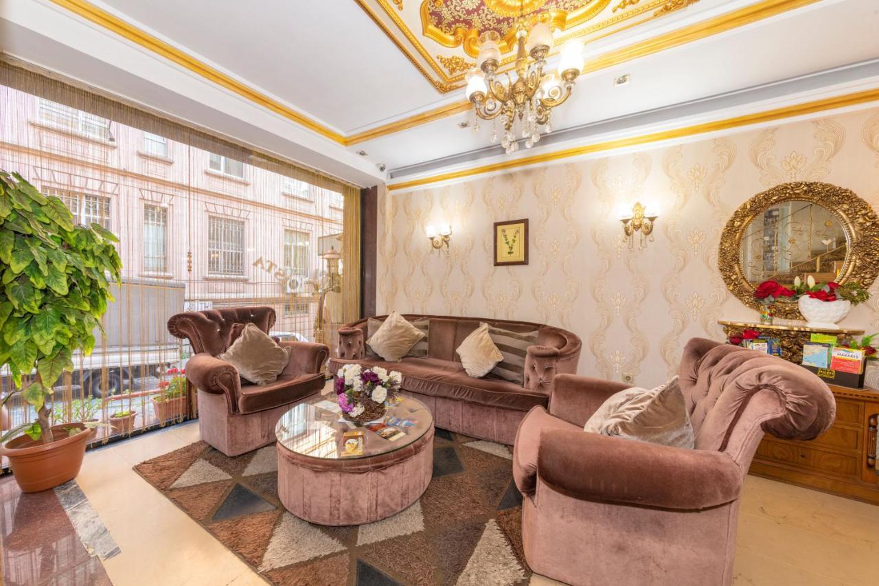 Ista Palace