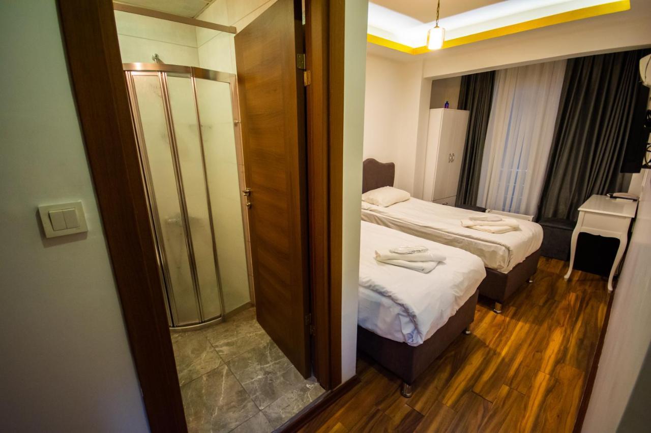 K & Y Dlx & - Old Hotel