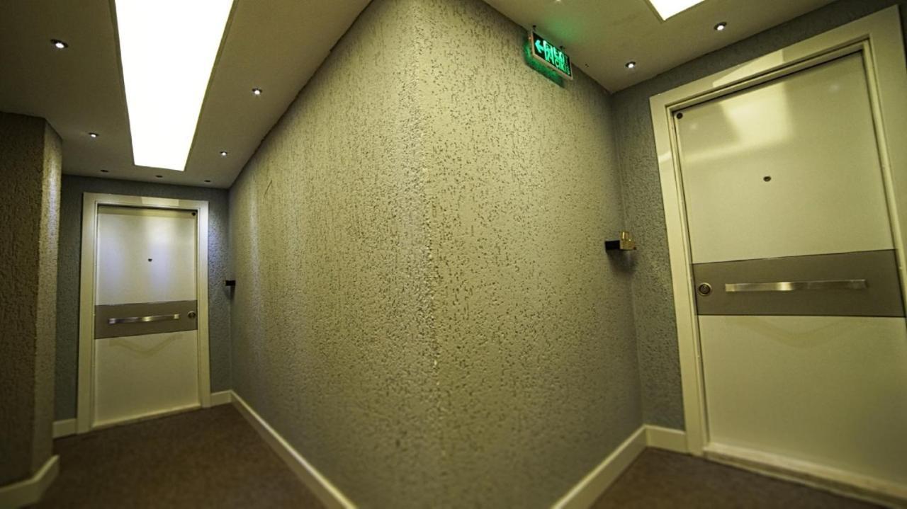Corner Park 4*