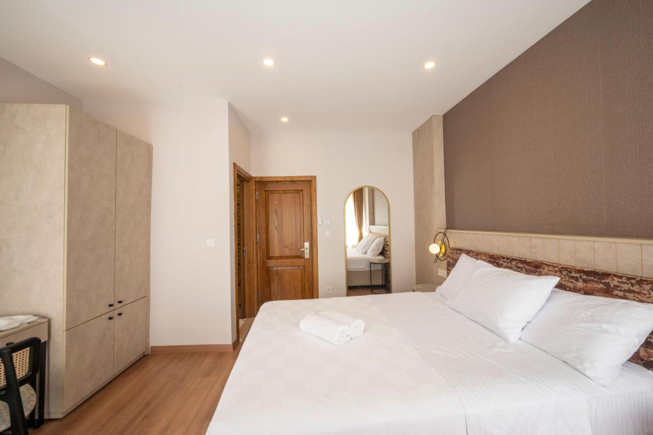 Taksim Hotel *