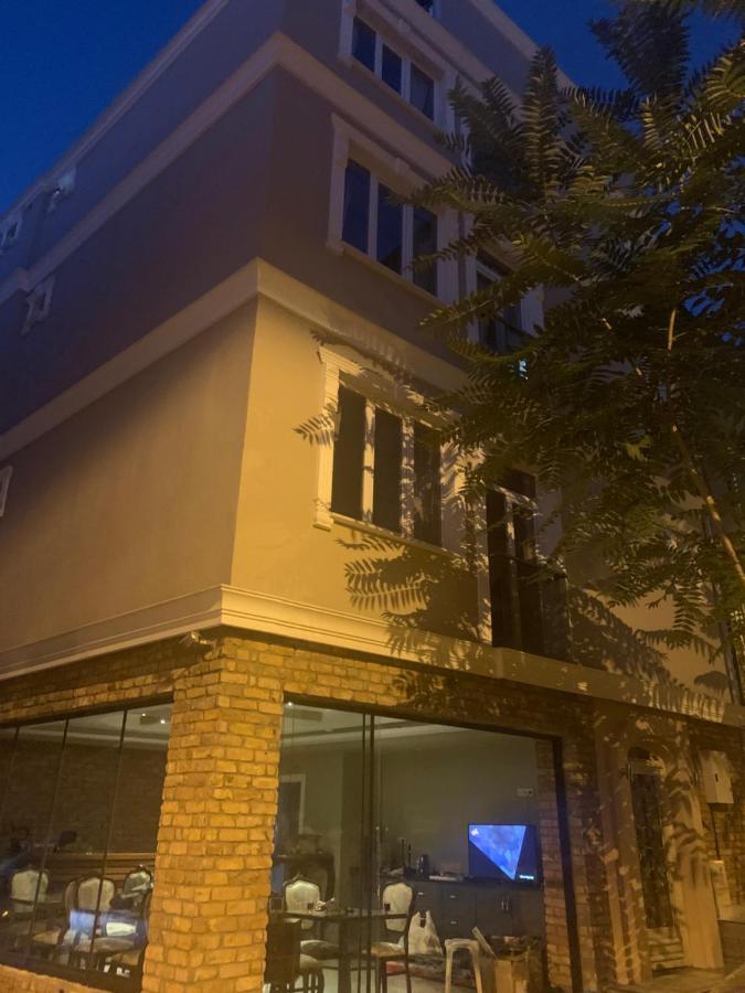 Miran Suites *