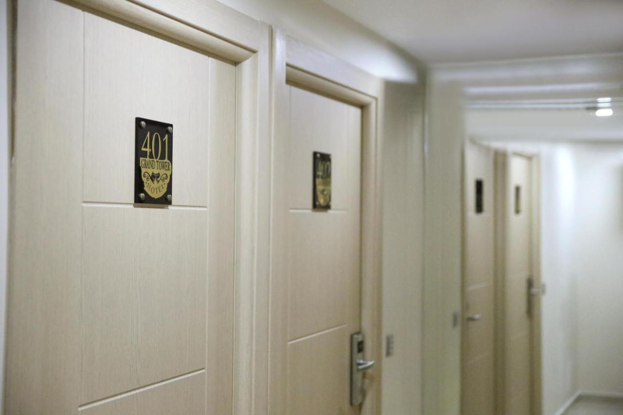 Hotel The Grand Tower *