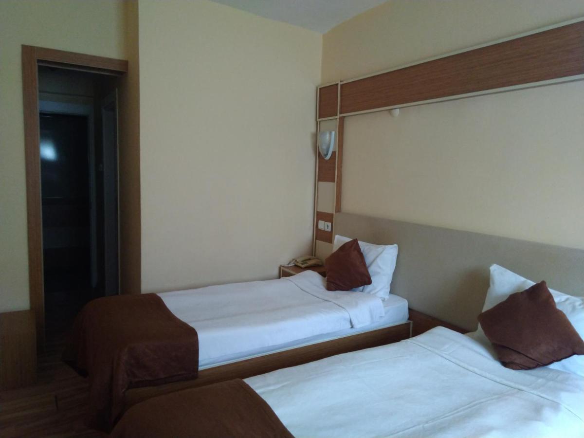 Aparthotel Florya 2*