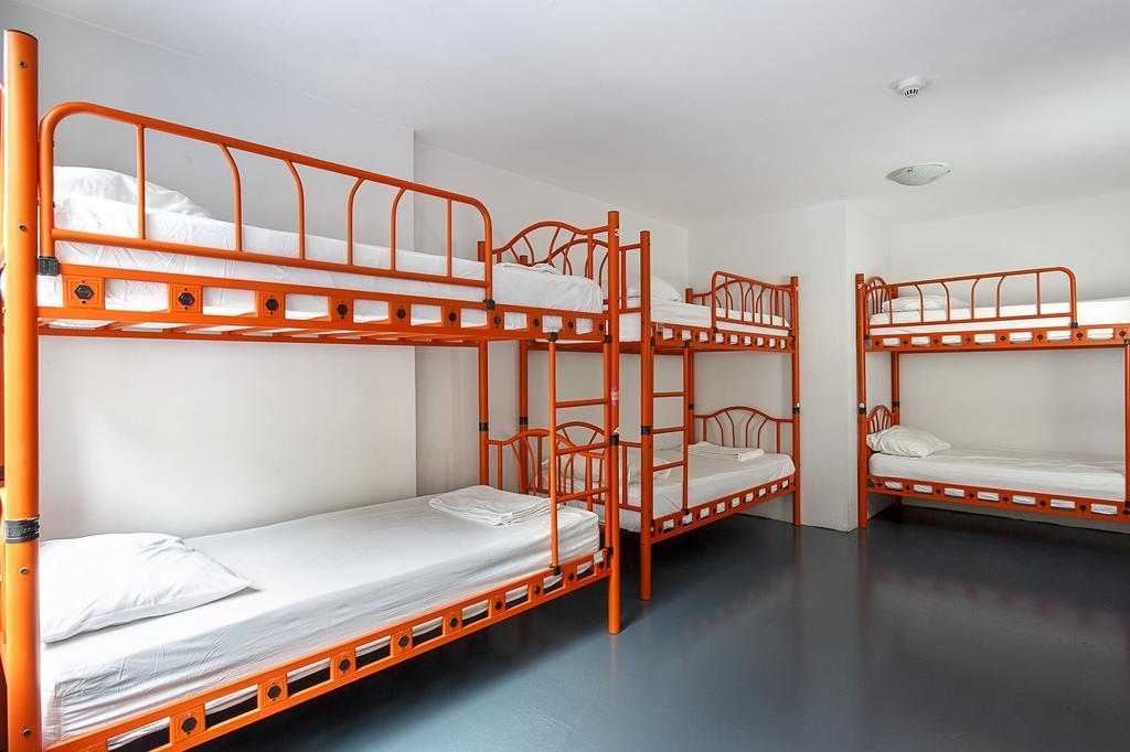 Hush Moda Hostel *