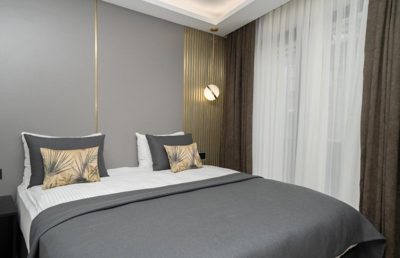 Fama Karakoey Istanbul