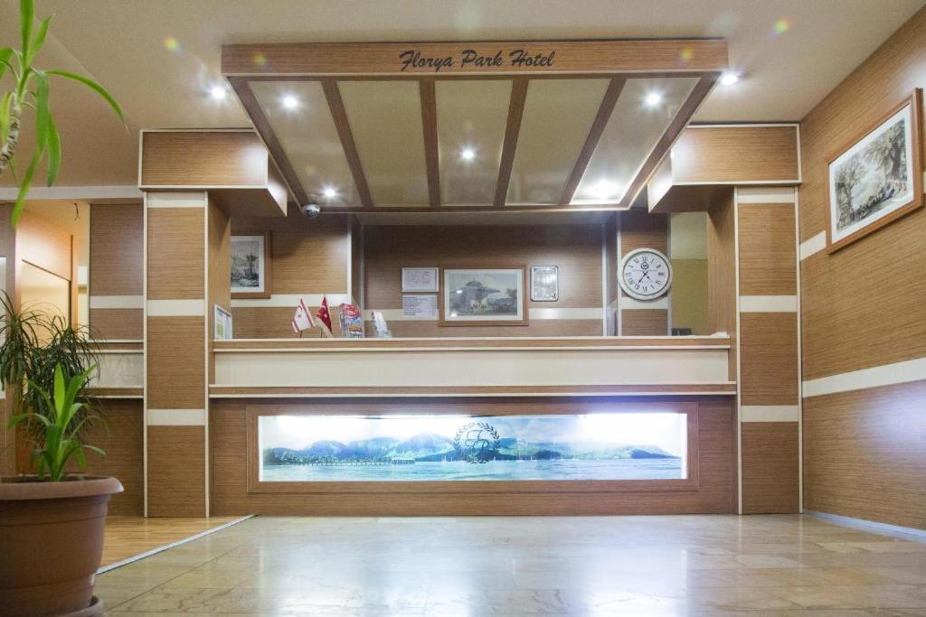 Aparthotel Florya 2*