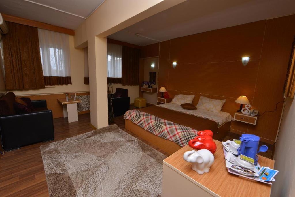 Florya Aparthotel 2*