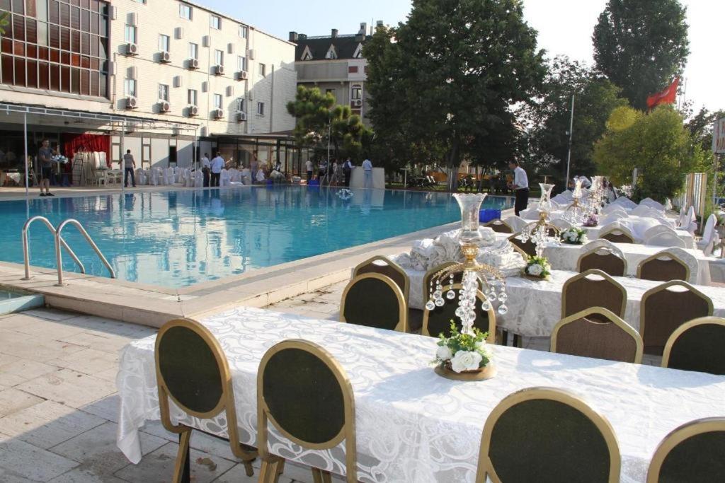 Aparthotel Florya 2*