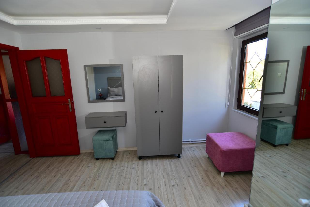 Aparthotel Mir Apart *