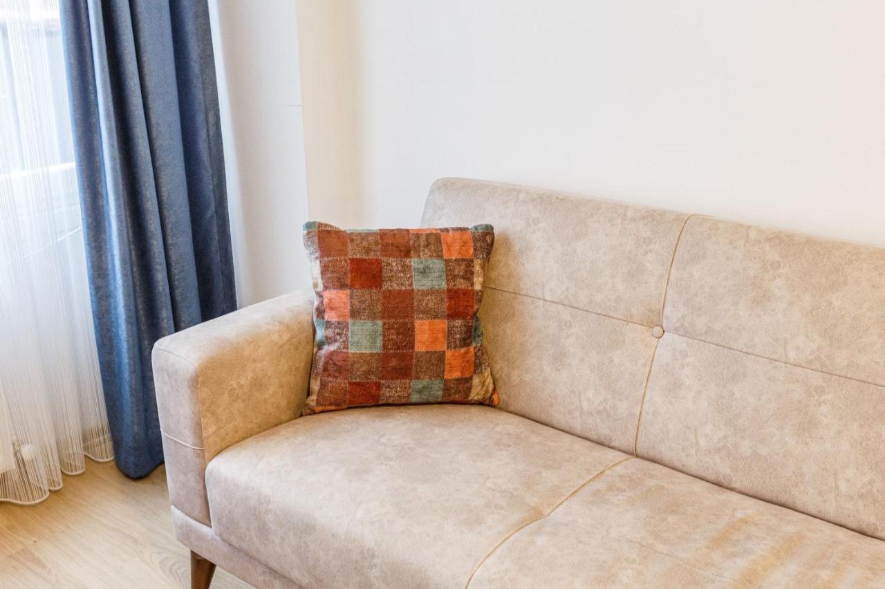 Apartment Altiyol Boga, Center Of Kadikoey *