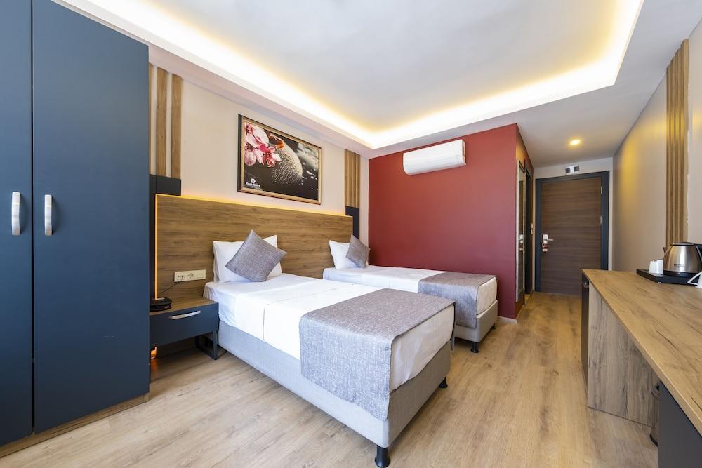 Rush Hotel 3*
