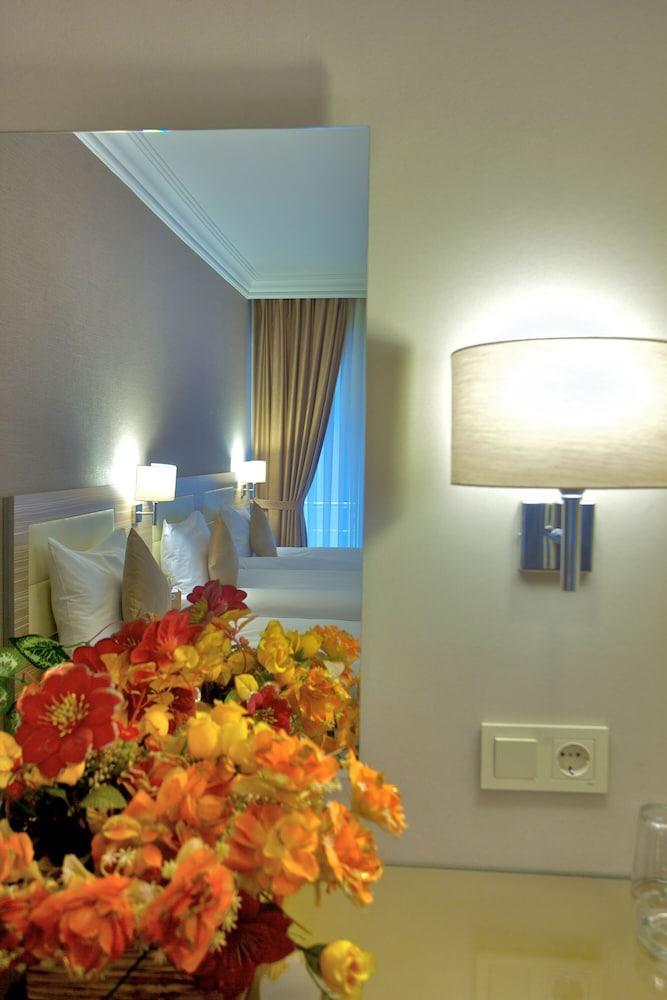 Laleli Emin Hotel 3*