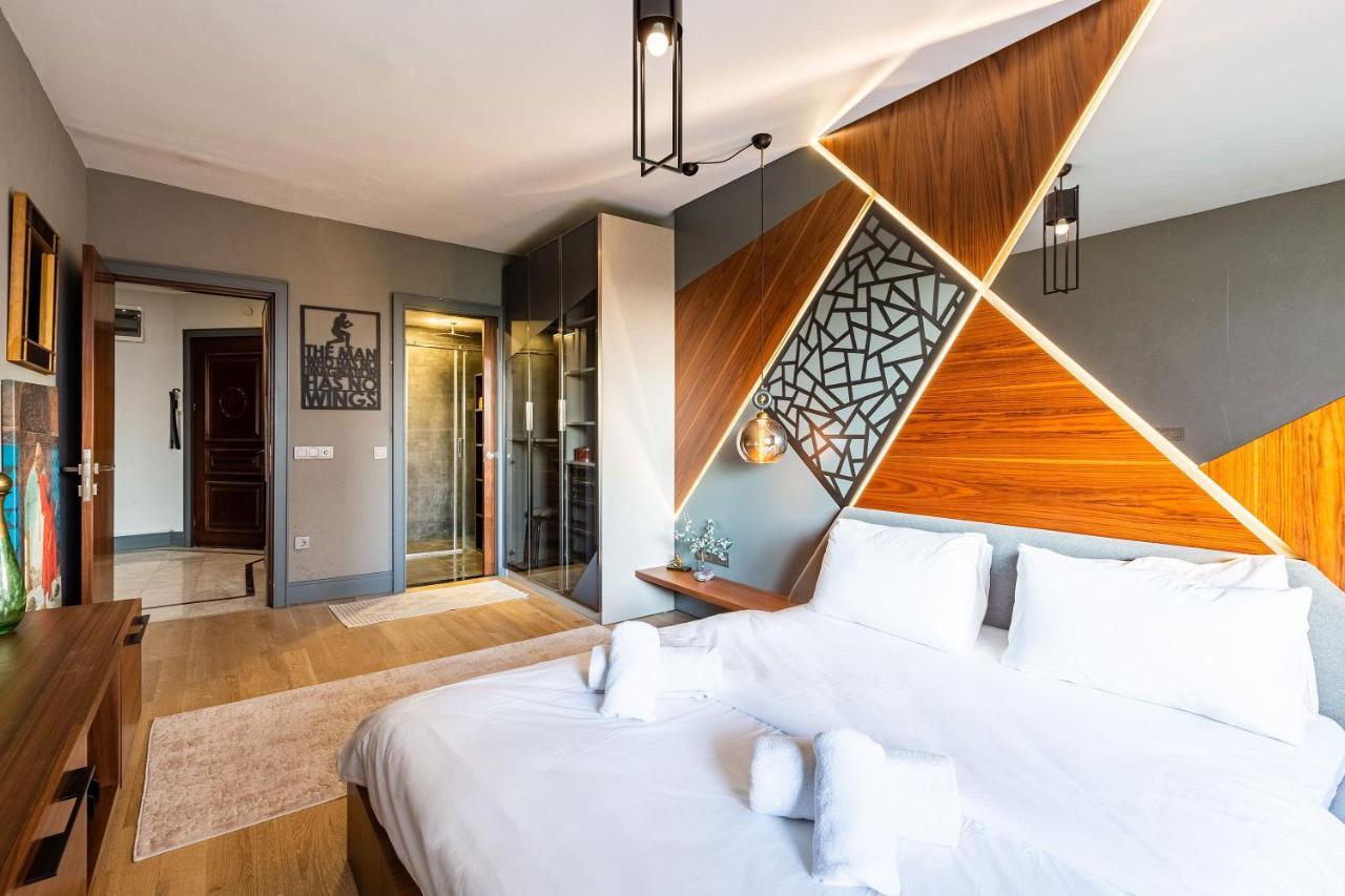 Elegant Flat With Fascinating Bosphorus View In Besiktas Apartment Istanbul