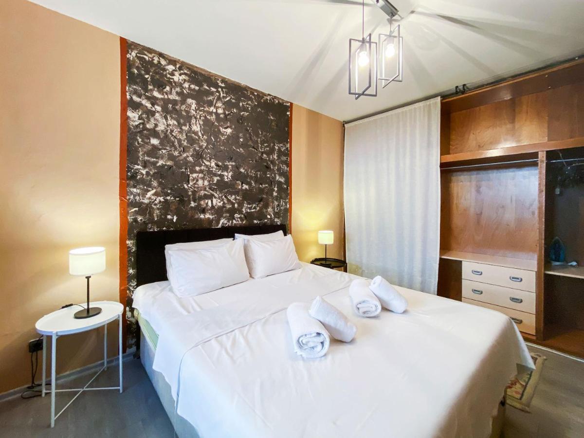 Elegant Flat With Fascinating Bosphorus View In Besiktas Apartment