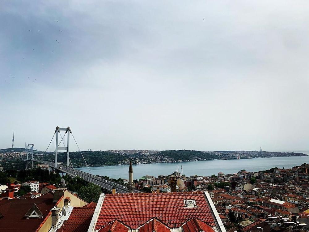 Class Bosphorus With Jacuzzi