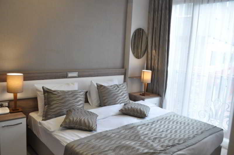 Alphonse Hotel