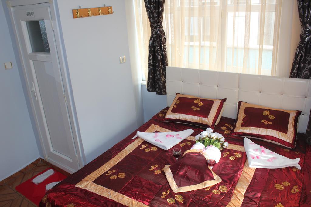 Kaya Hotel
