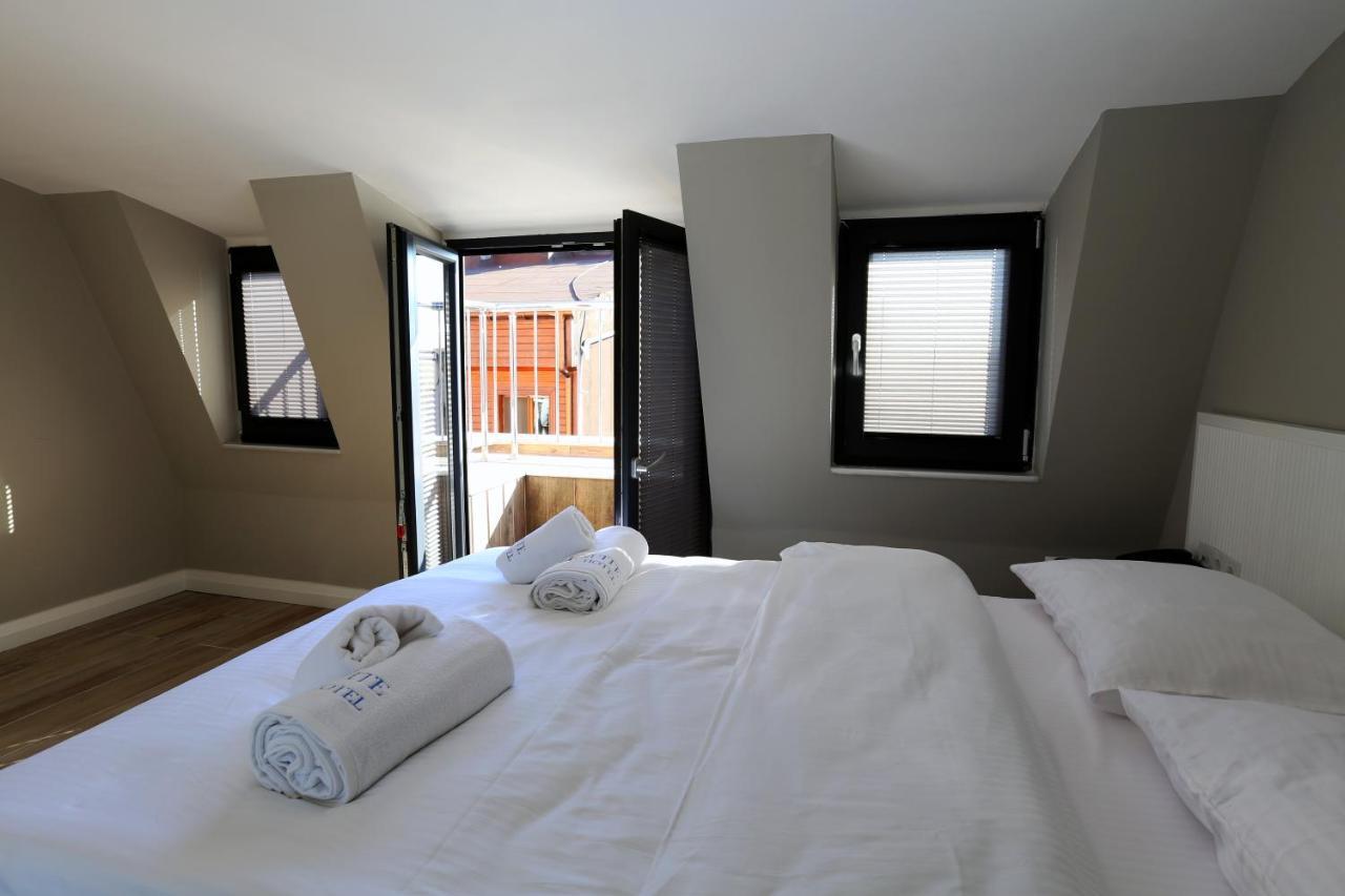 Sel Hotel *