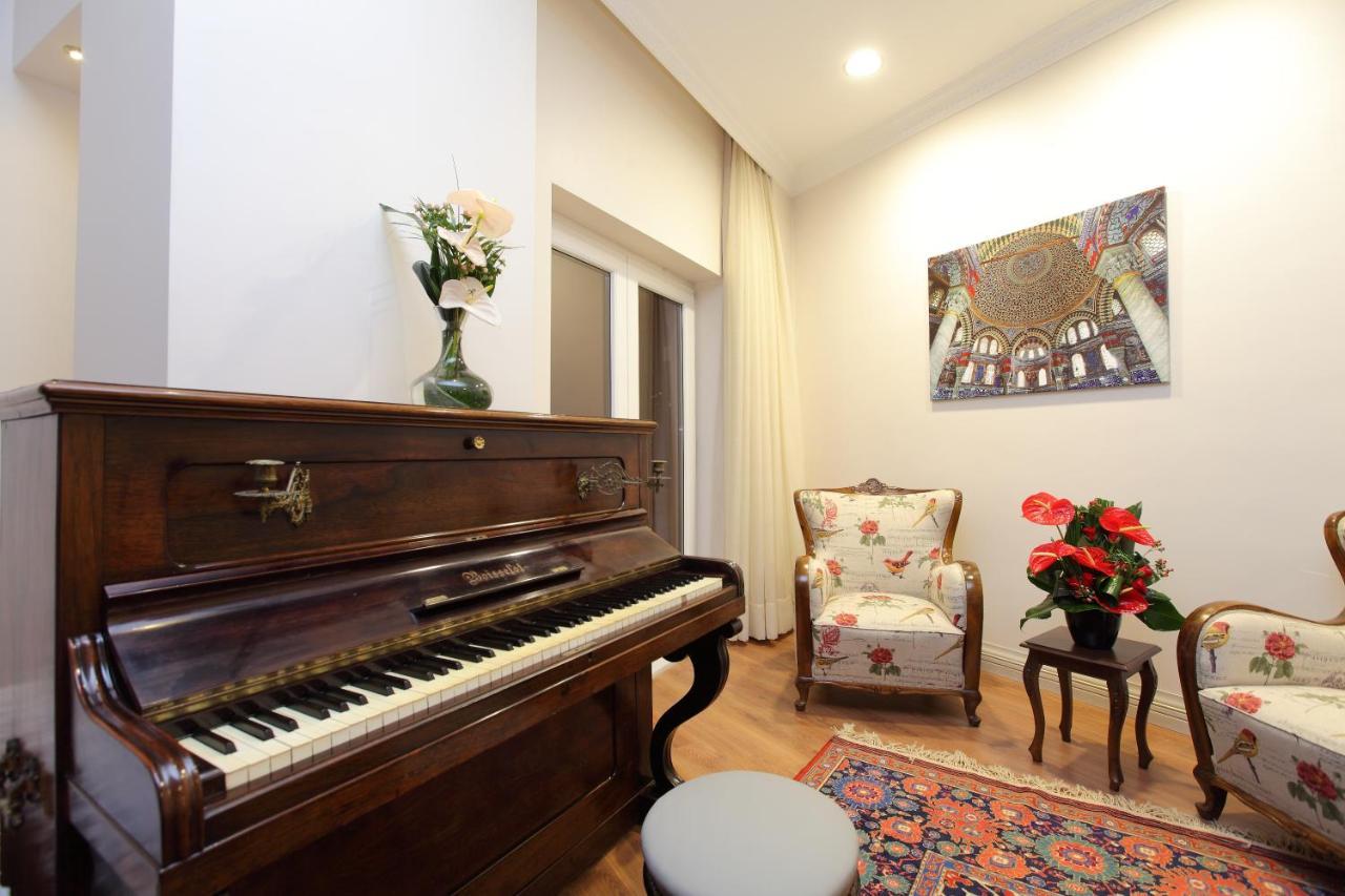 Lir Long Aparthotel 3*