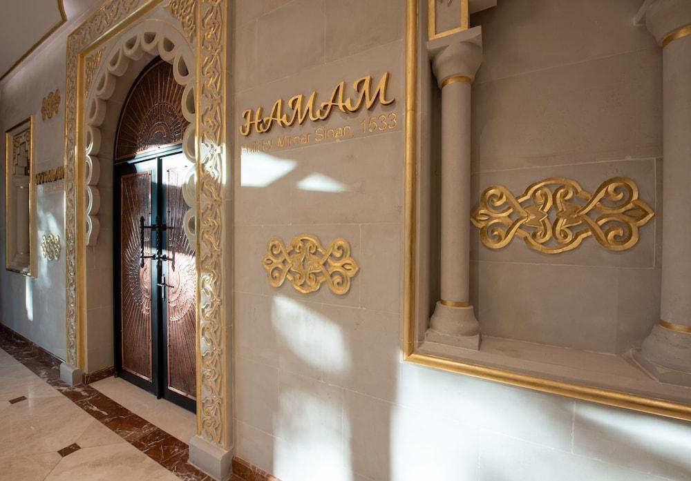 Nova Plaza Pera Hotel 4*