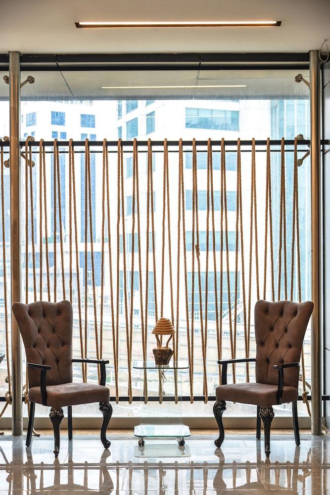 A11 Atasehir Hotel 4*
