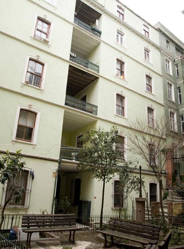 Historical 135 Sqm Near Galata Tower *