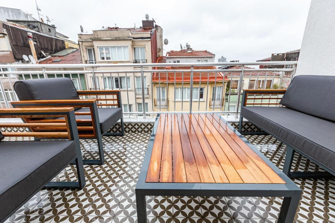 Apartment Flat With Lovely Terrace Near Osmanbey Metro Station In Ferikoy, Sisli *