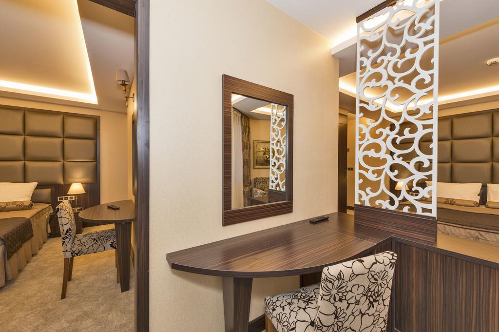 Romeo Hotel