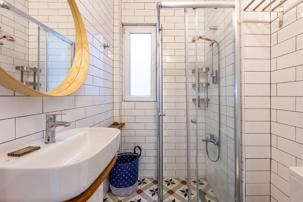 Apartment Lovely And Colorful Flat In Cihangir, Beyoglu *