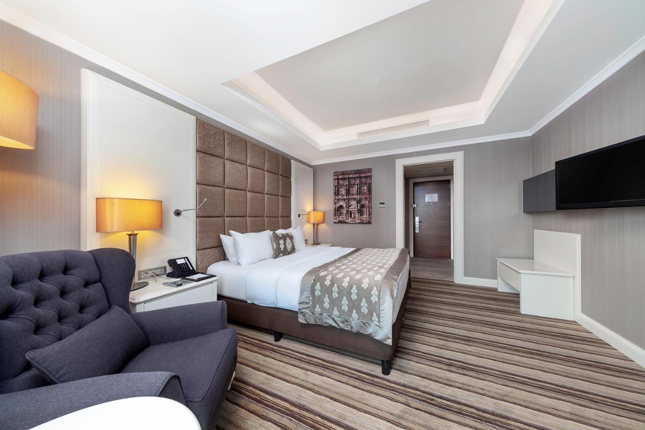 Dedeman Bostanci & Convention Center Hotel 5*