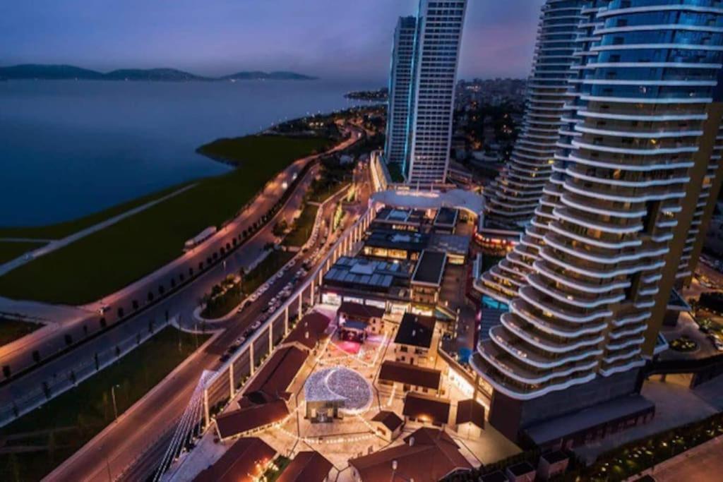 Luxury Sea Views Close The Airport Istanbul