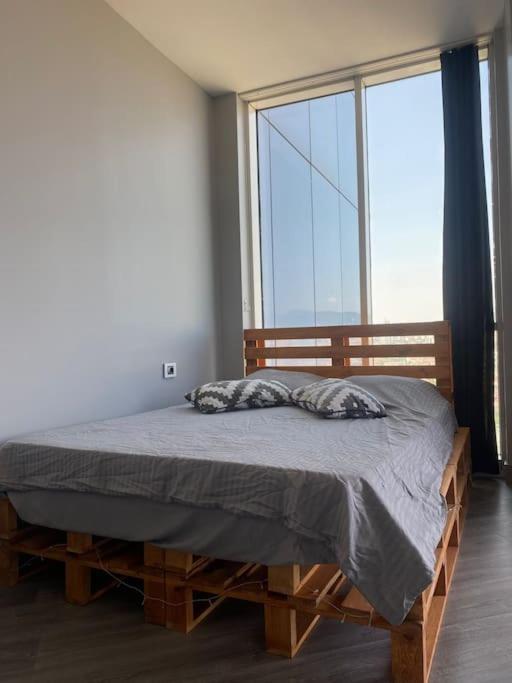 Luxury Sea Views Close The Airport Apartment